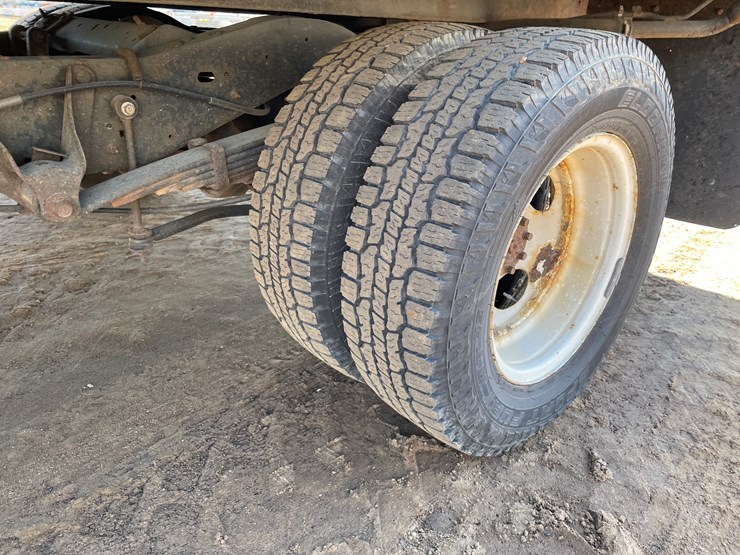 2018-ford-e450-image-26