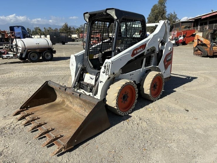 2021-bobcat-s590-image-1