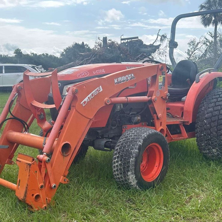 2015 KUBOTA MX5200F