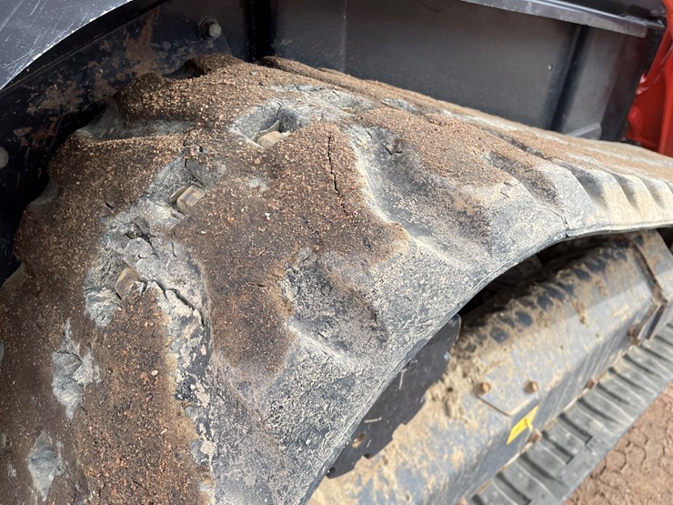 2022-kubota-svl97-2-image-14