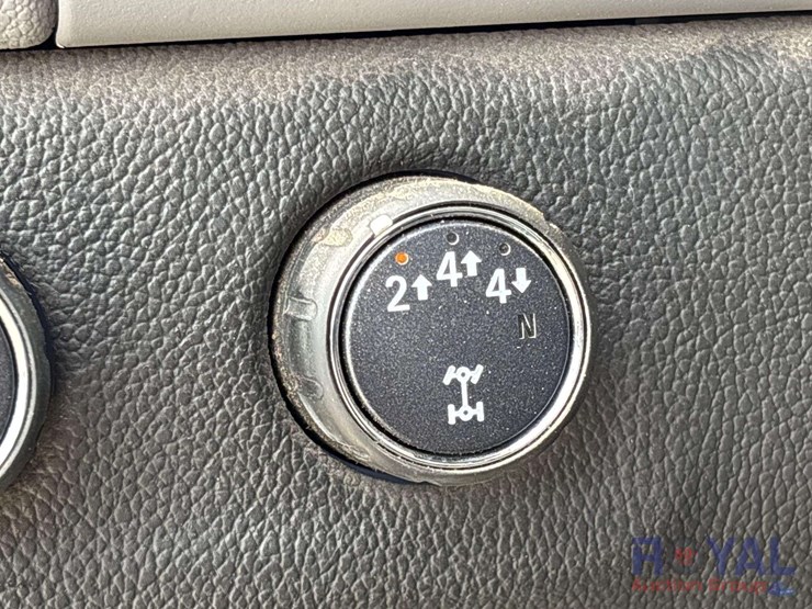 2021-chevrolet-colorado-image-23