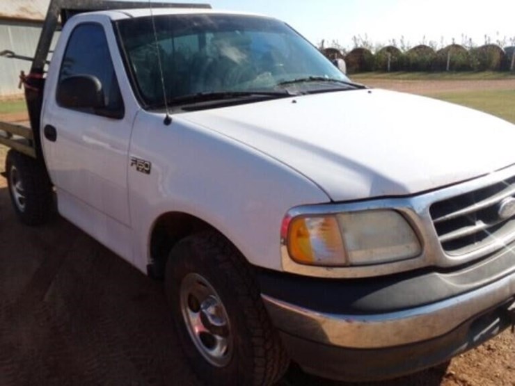 2000-ford-f150-xl-image-3