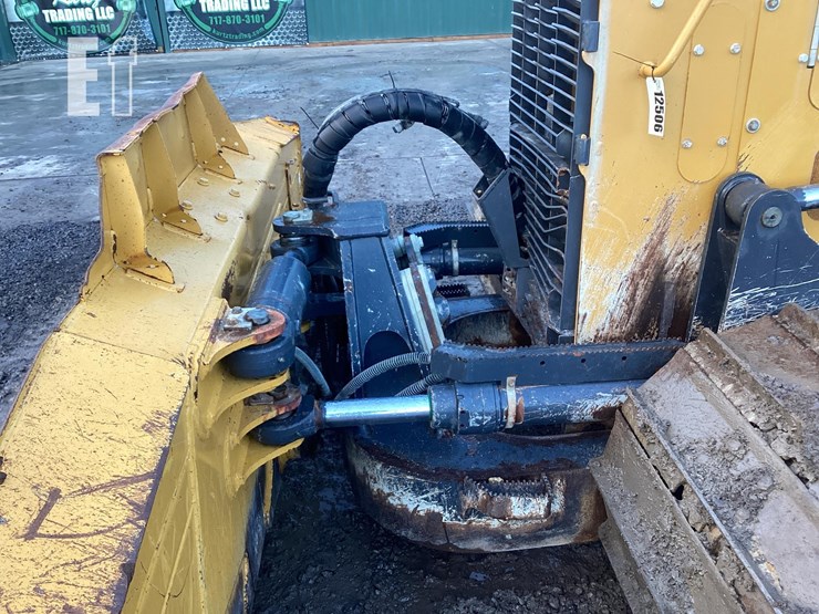 2021-deere-750l-image-10