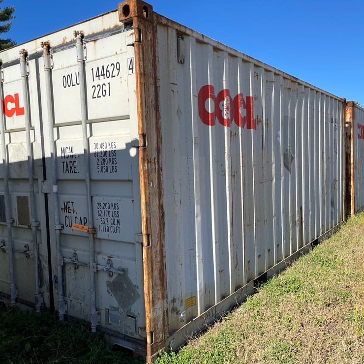 #3592 • 20' Standard Height Shipping Container