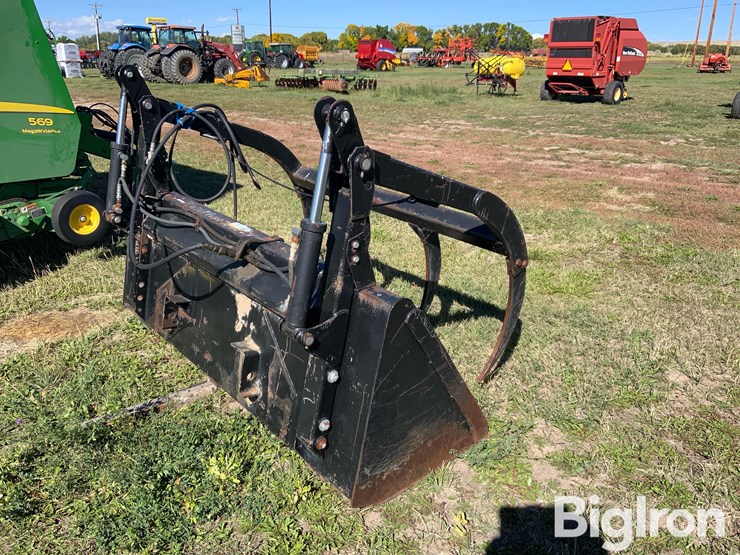 loader-bucket-&-grapple-image-5