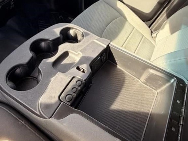 2015-ram-2500-hd-image-26