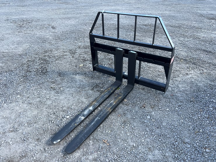 #844-•-unused-kivel-qt-pallet-forks-image-1