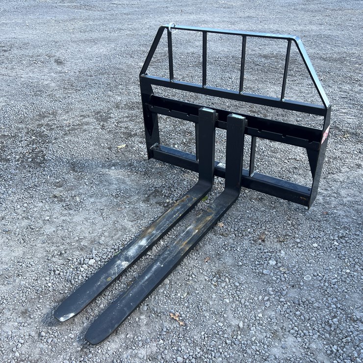#844 • UNUSED KIVEL QT PALLET FORKS