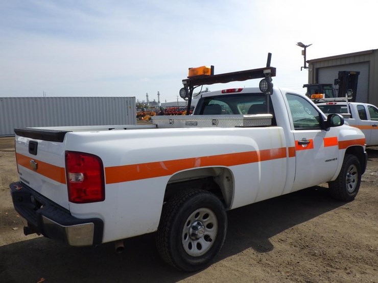 2009-chevrolet-1500-image-3