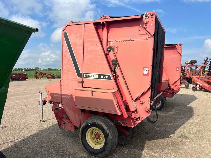 1990-gehl-1870-image-8