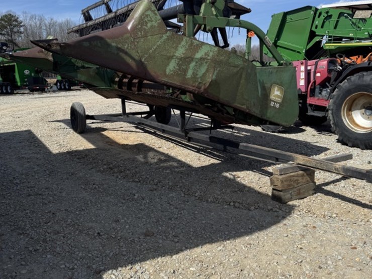 john-deere-216-image-2