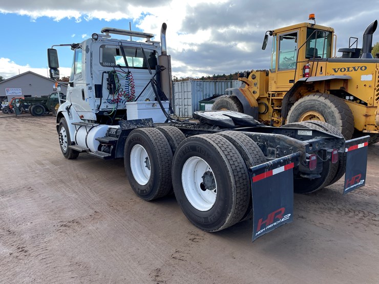 2007-international-8600-image-3