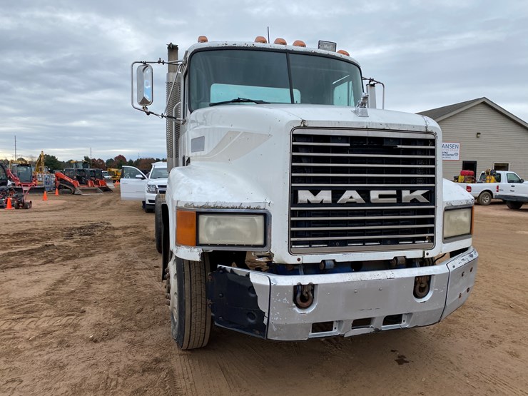 1993-mack-ch613-image-3