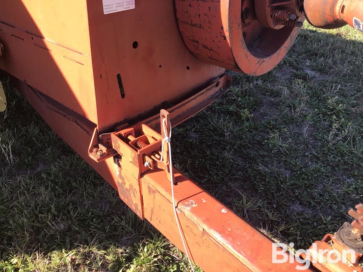 new-holland-425-image-11