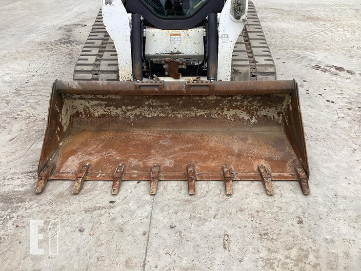 2019-bobcat-t740-image-9