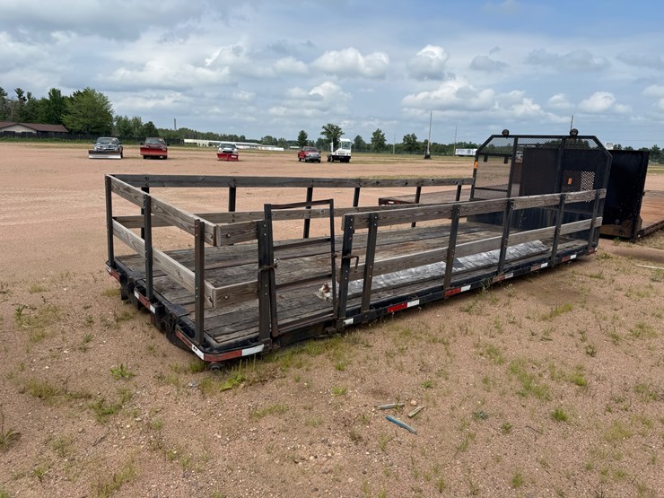 #3190-•-22’-steel-flatbed-image-7