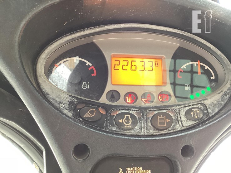 2016-bobcat-s770-image-17