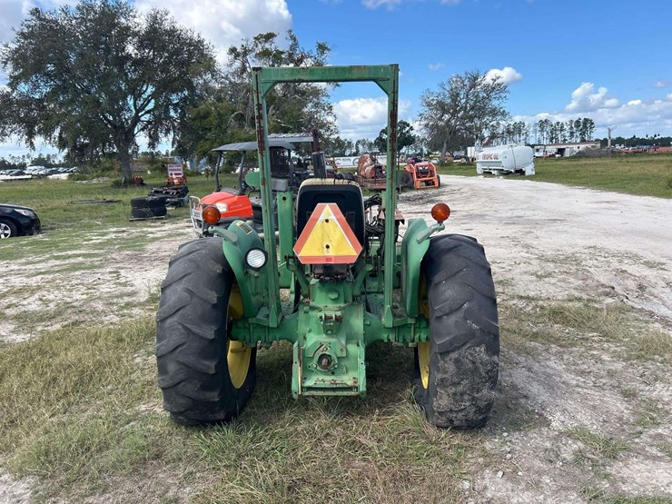 john-deere-2040-image-17