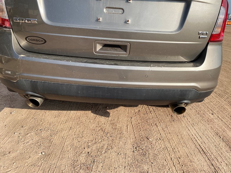 2013-ford-edge-image-54