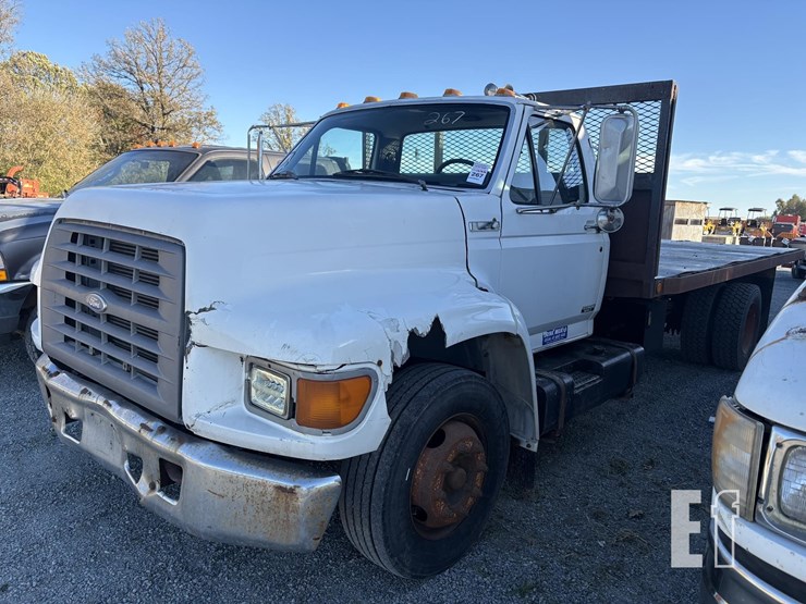 1996-ford-f800-image-22