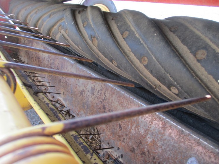 new-holland-489-image-3