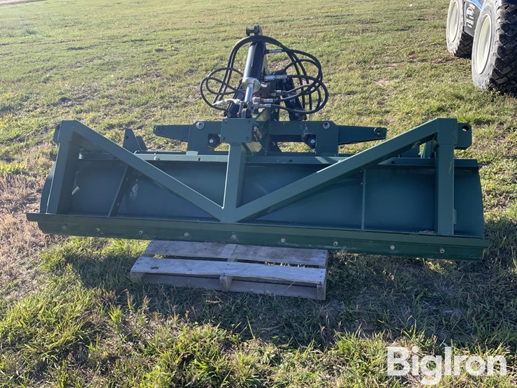 art’s-way-center-piece-for-land-plane-image-2