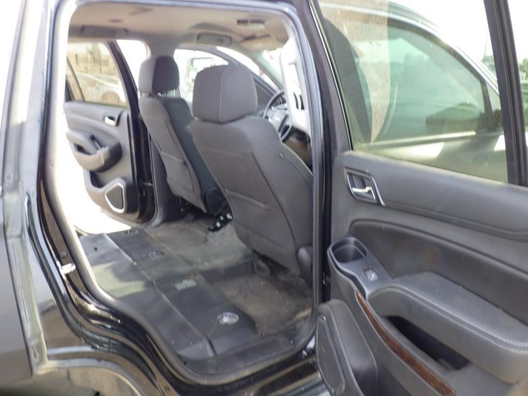 2020-chevrolet-tahoe-image-8