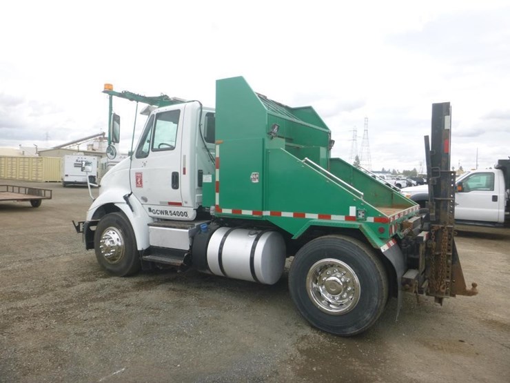 2017-international-8600-image-4