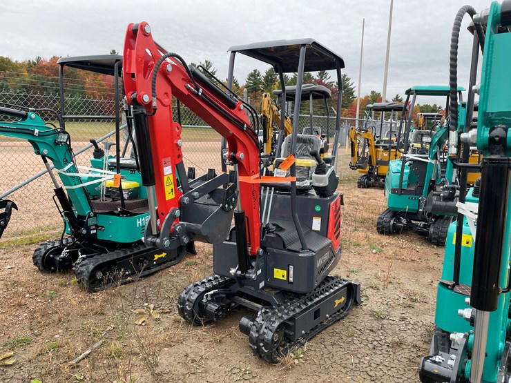 #1689-•-agt-mx15rx-mini-excavator-image-1