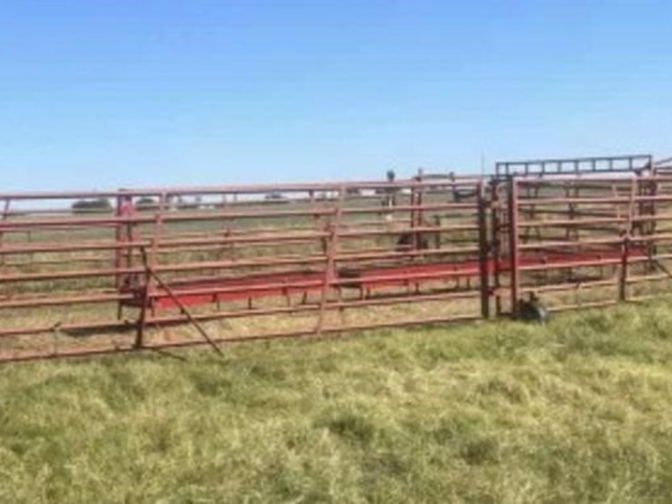 diamond-w-wheel-corral-image-7