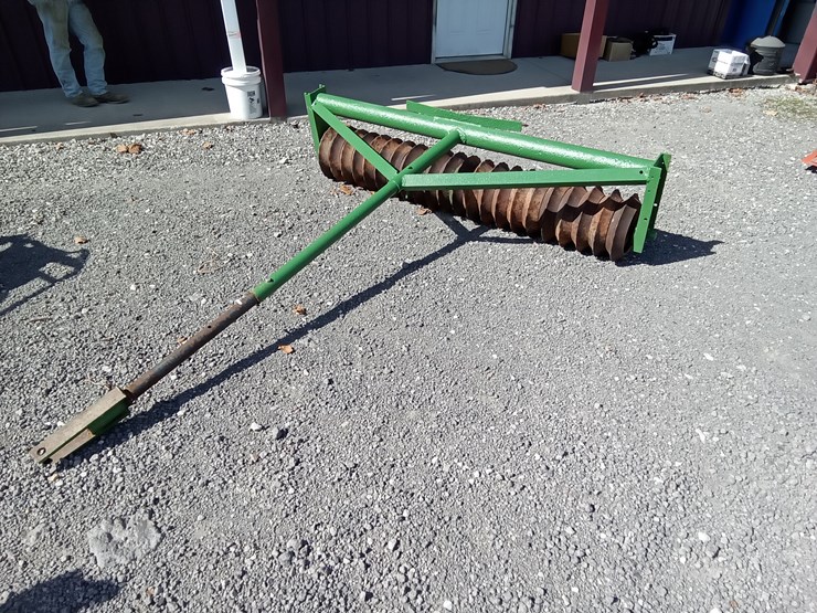 #903-•-green-7'-cultipacker-image-1