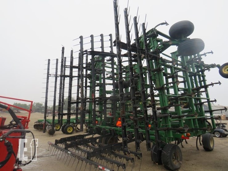 john-deere-2210-image-6