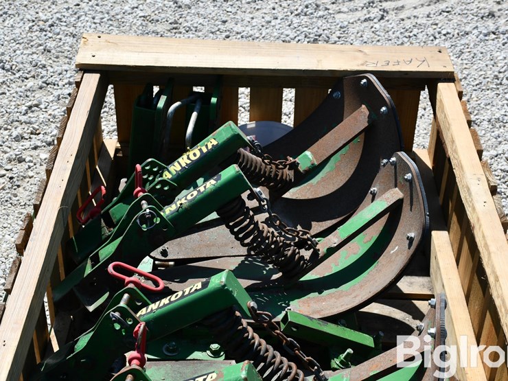 lankota-stalk-stompers-image-12