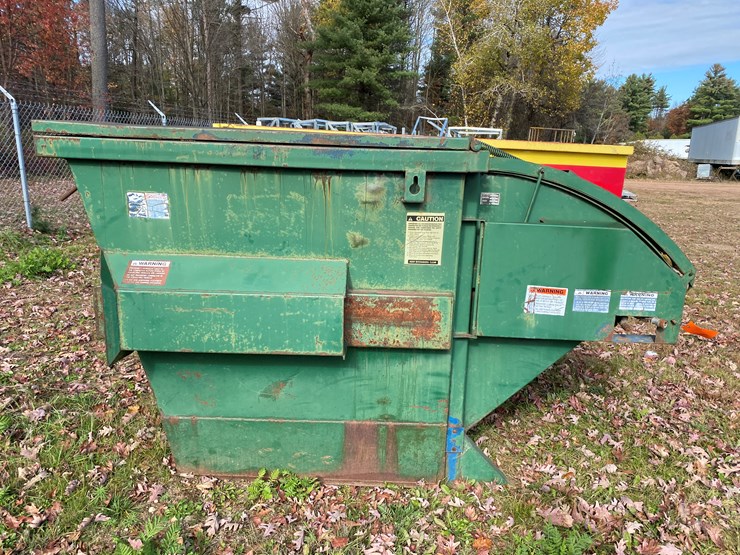 #3640-•-ameri-pac-ap-600-trash-container-image-4