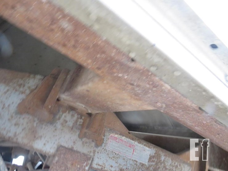 1995-wilson-41-ft-image-4