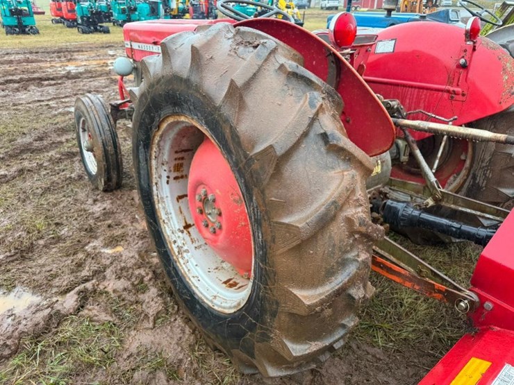 massey-ferguson-135-image-6