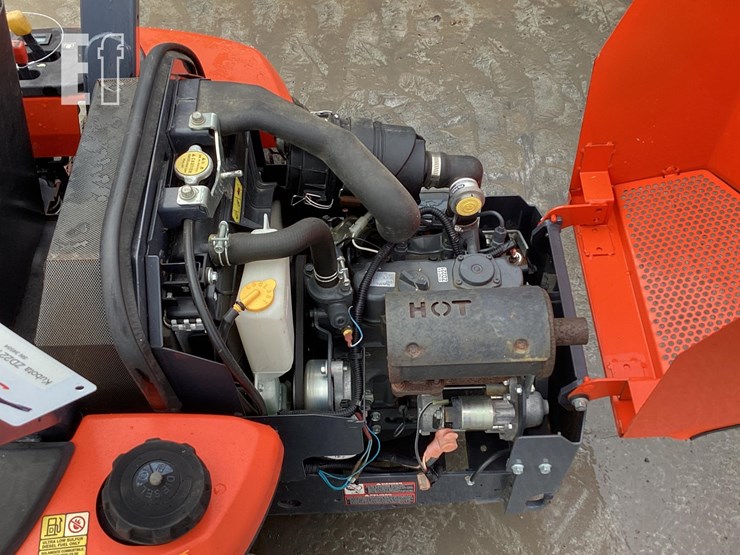 2015-kubota-zd221-image-9