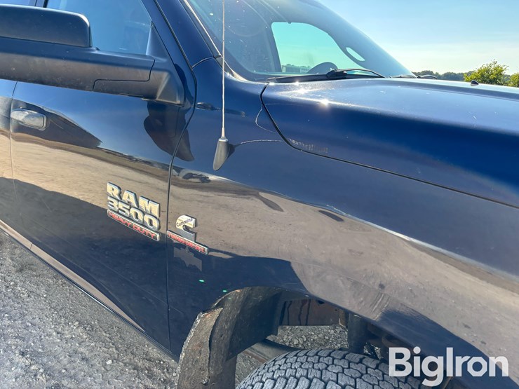 2014-ram-3500-slt-image-12