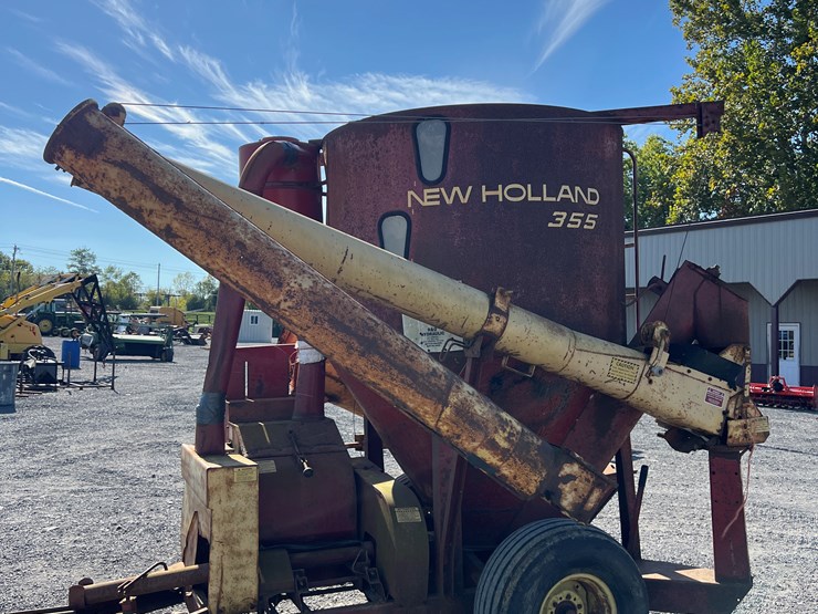 new-holland-355-image-4