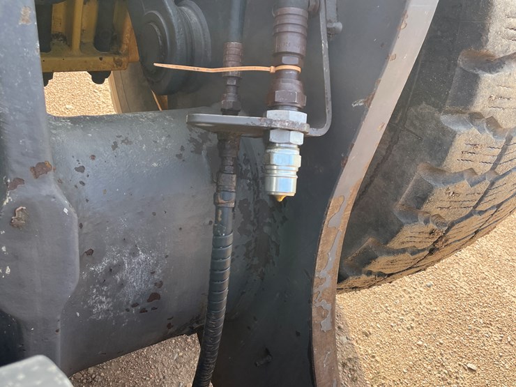 2015-volvo-l70h-image-130