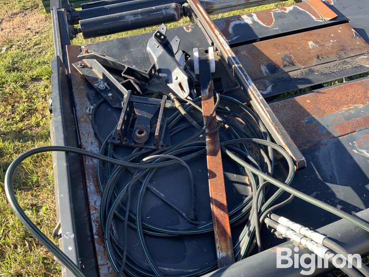 new-holland-phiber-ac3105-bale-accumulator-w/monitor-image-12