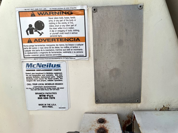#3374-•-mcneilus-cement-mixer-drum-with-chutes-and-controls-image-15