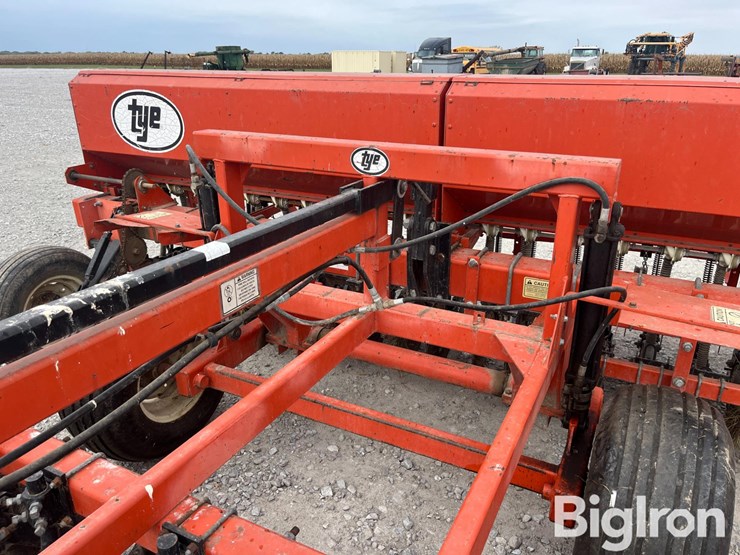 tye-series-v-image-12