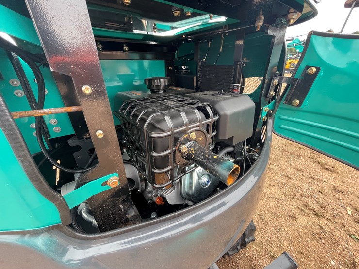 #1797-•-agt-qk16r-mini-excavator-image-16