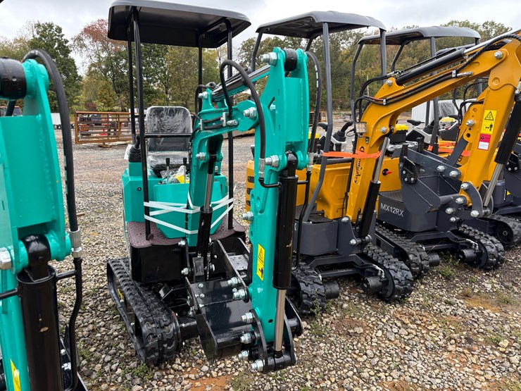 #52-•-cfg-industrial-mh12rx-mini-excavator-image-1