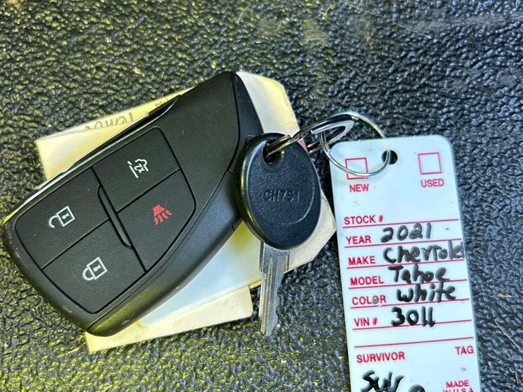 2021-chevrolet-tahoe-image-34