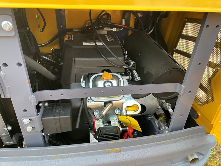 #1793-•-agt-mx20r-mini-excavator-image-16