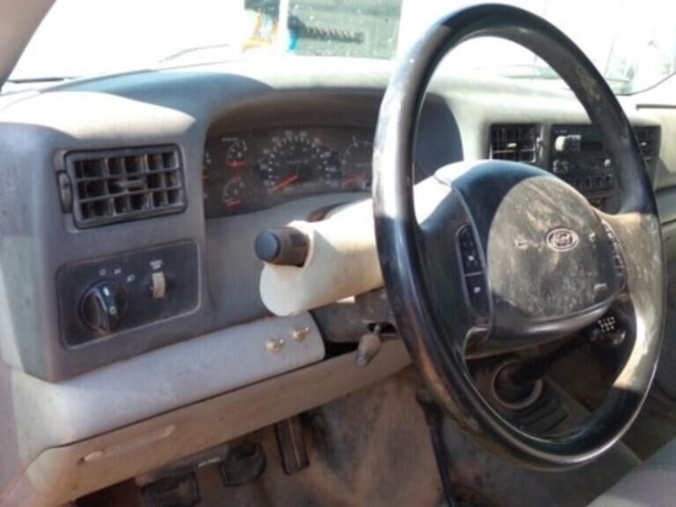 1999-ford-f250-xl-image-15