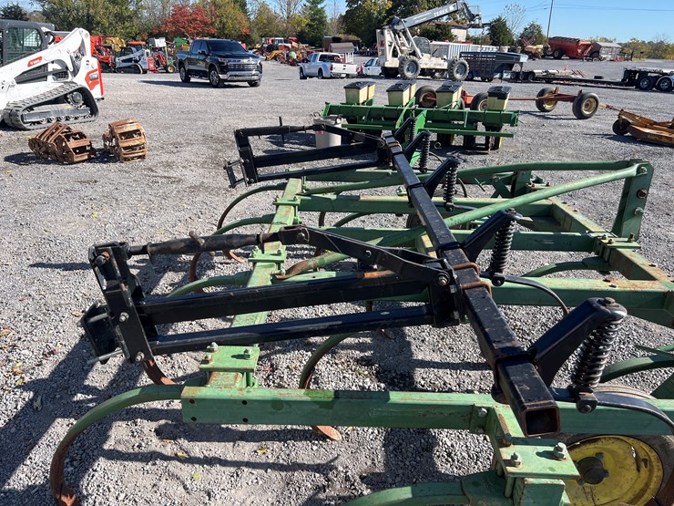 john-deere-1610-image-3