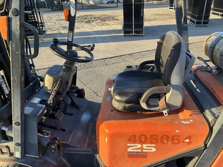 2015-doosan-g25g-image-14